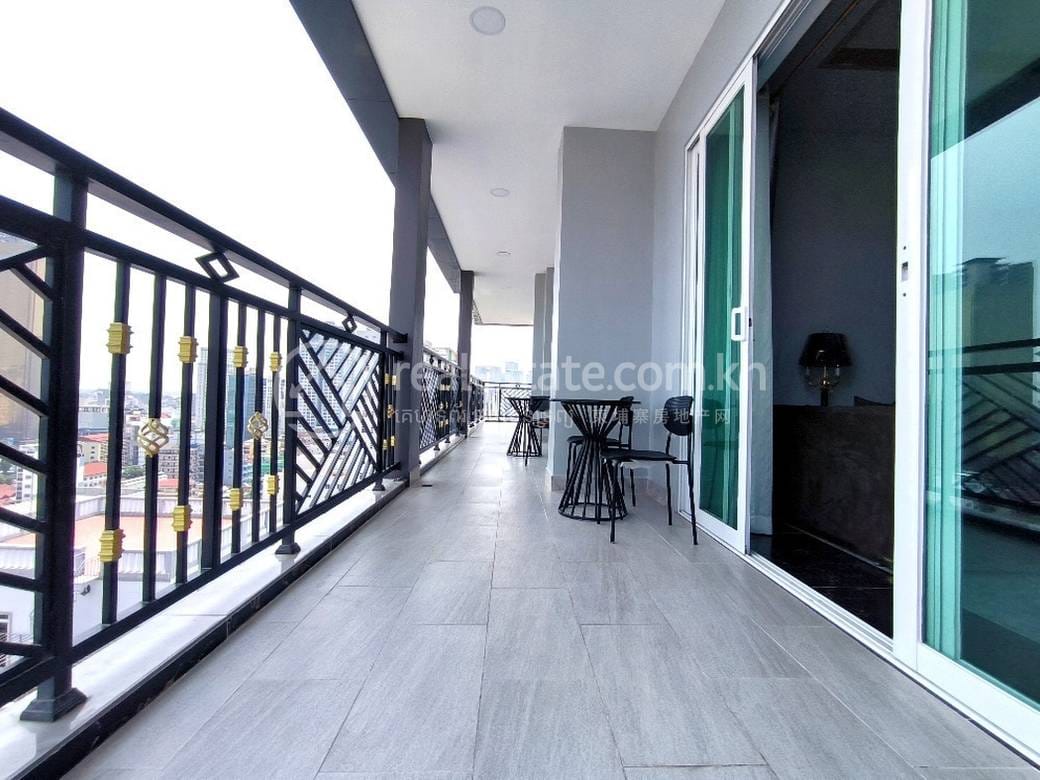 BKK 2 Penthouse For Rent in BKK 2