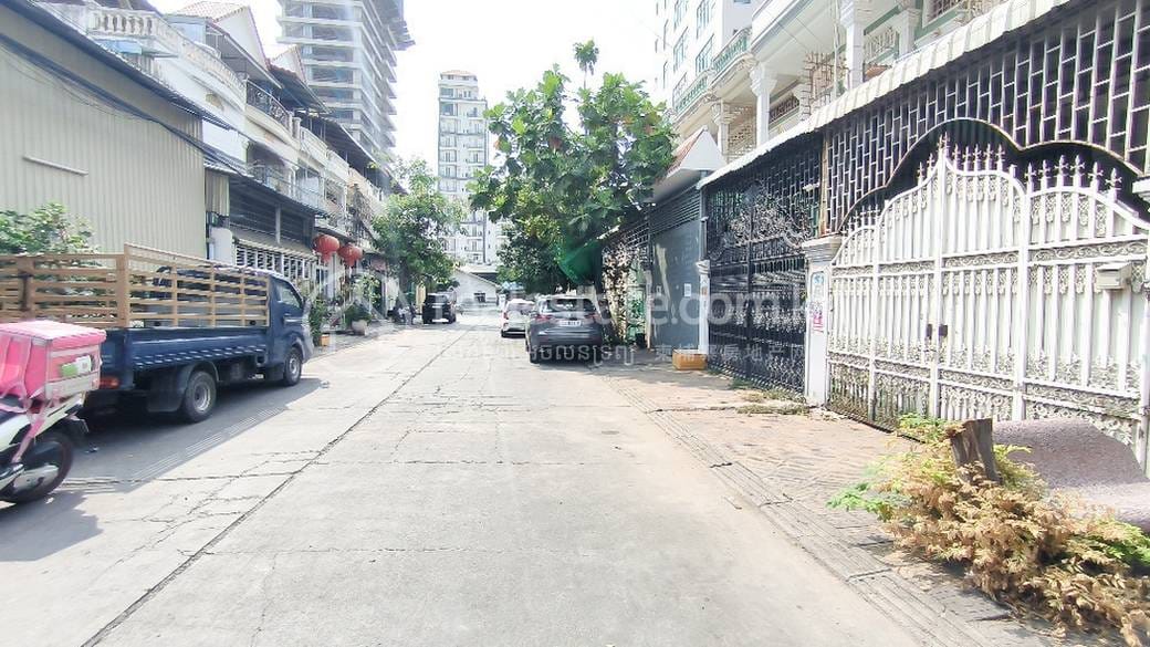 189平方米土地面积的土地出售，价格$580,000