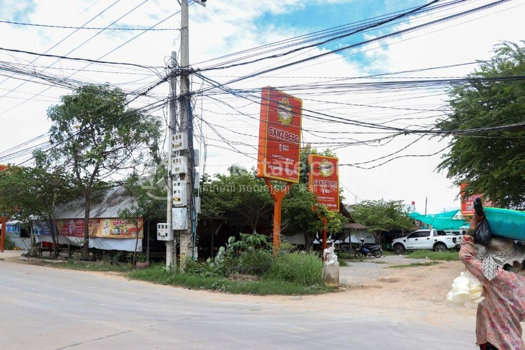 Sen SokLot出售，位于Sen Sok