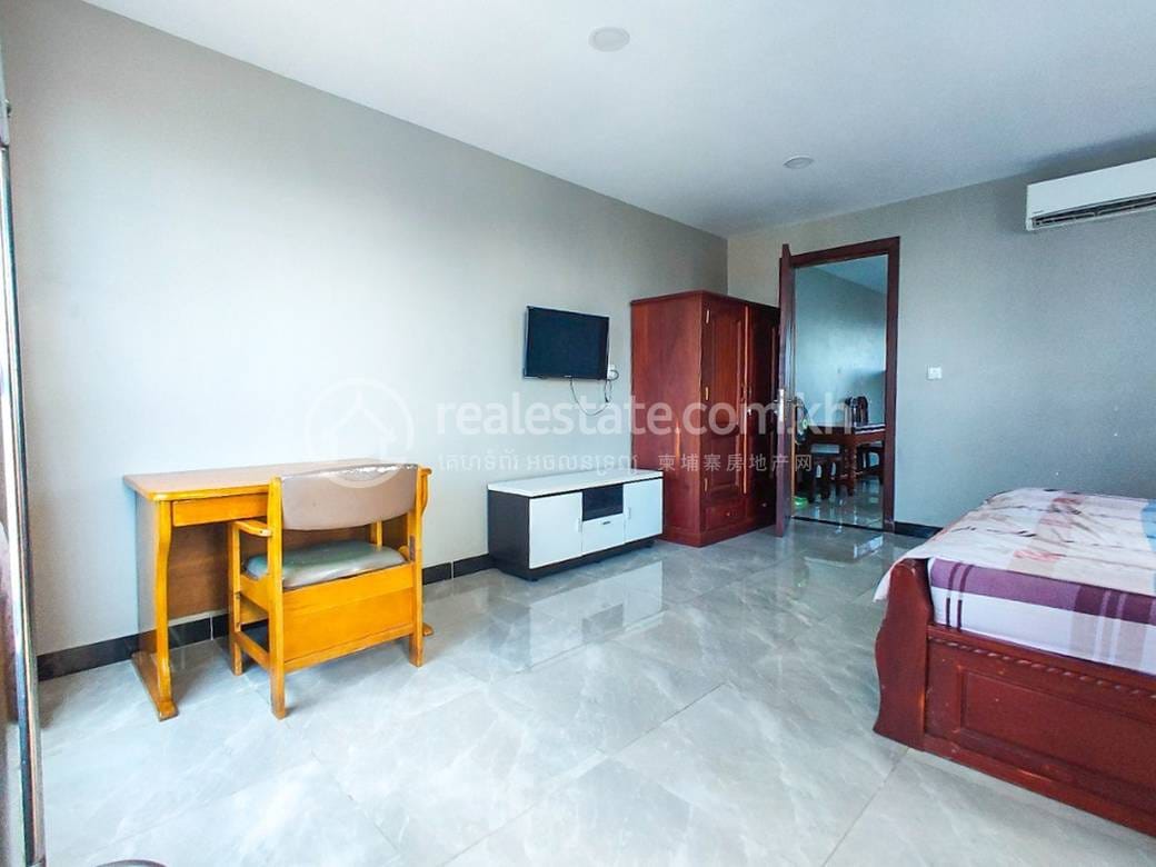 Apartment For Rent in Srah Chak, Daun Penh, Phnom Penh