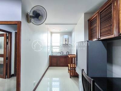 Boeung Prolit, 7 Makara, Phnom Penh
