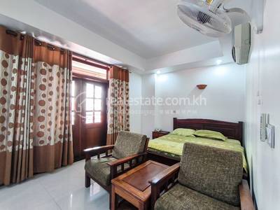 Boeung Prolit, 7 Makara, Phnom Penh