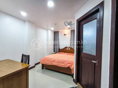 "Boeung Prolit", 7 Makara, พนมเปญ