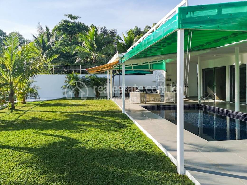 250 sqm Living Size Villa For Rent in Sihanoukville