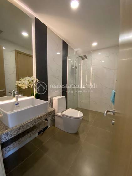 ខុនដូ សំរាប់លក់ នៅ, ទន្លេបាសាក់, ចំការមន, ភ្នំពេញ