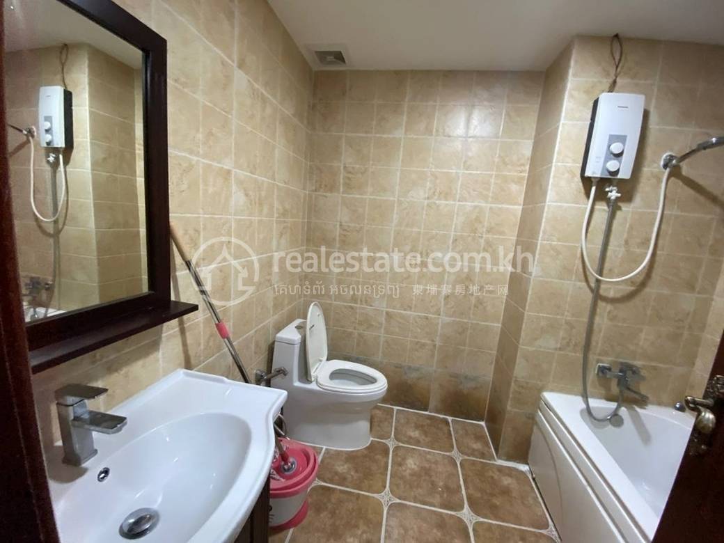 Zařízeno Condo K pronájmu