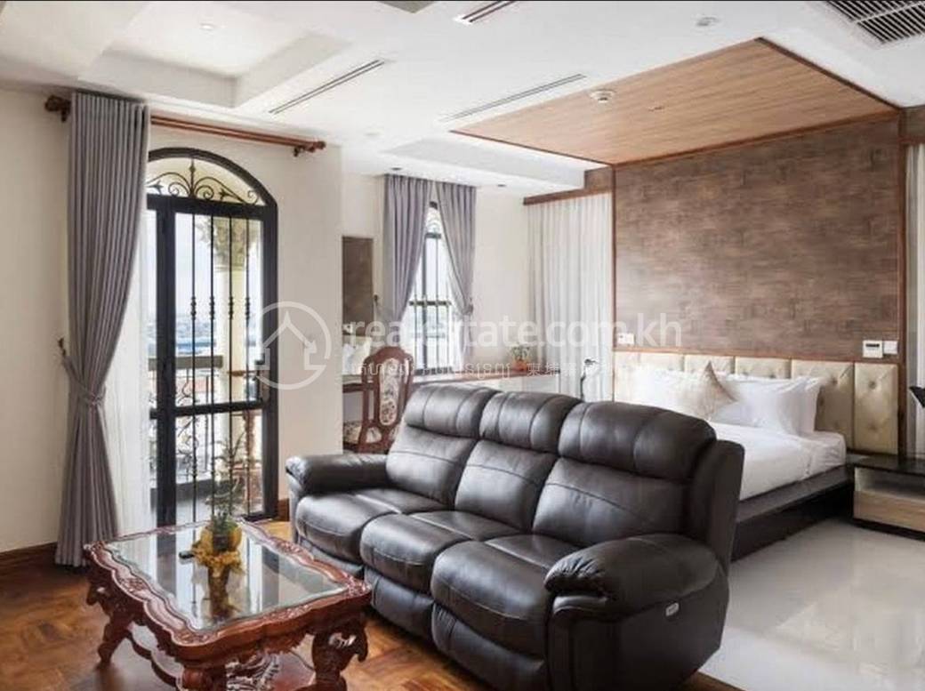 $40,000 Hotel