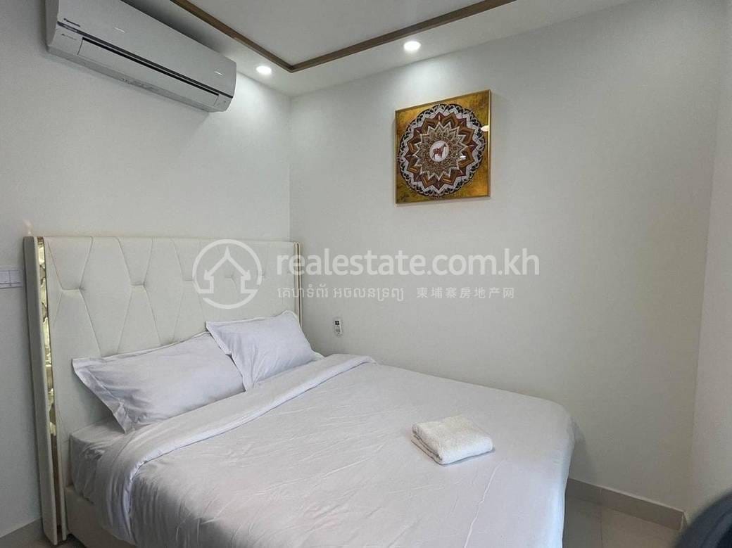 Chamkarmon Condo For Rent in Tonle Bassac Chamkarmon $1,700