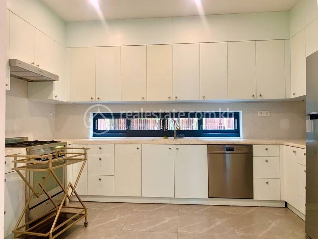 Chamkarmon别墅出租，价格$3,500