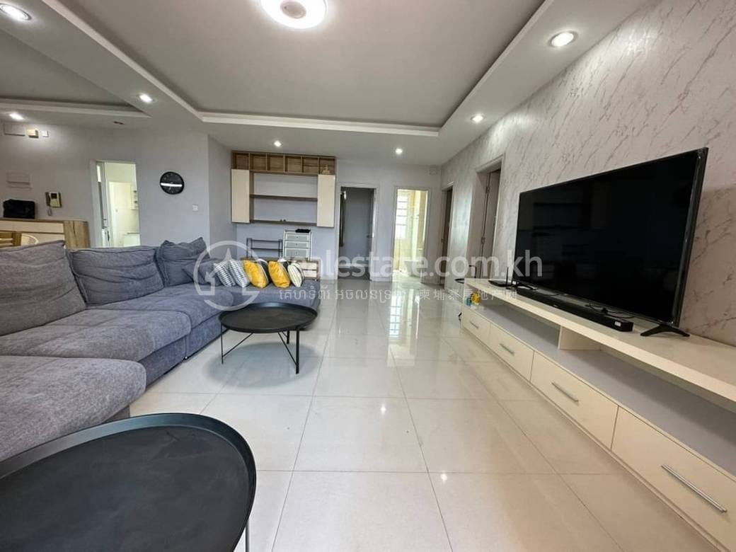 ខុនដូ សំរាប់លក់ នៅChamkarmon តម្លៃ $340,000