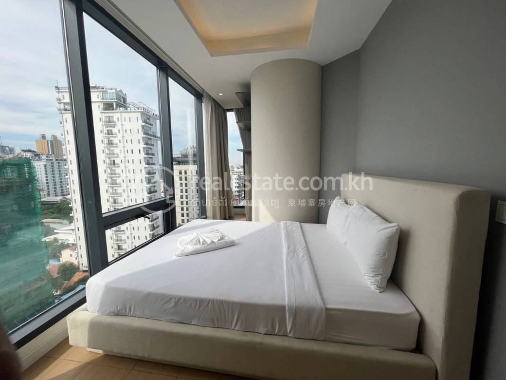 Condo K pronájmu in Chamkarmon $2,100