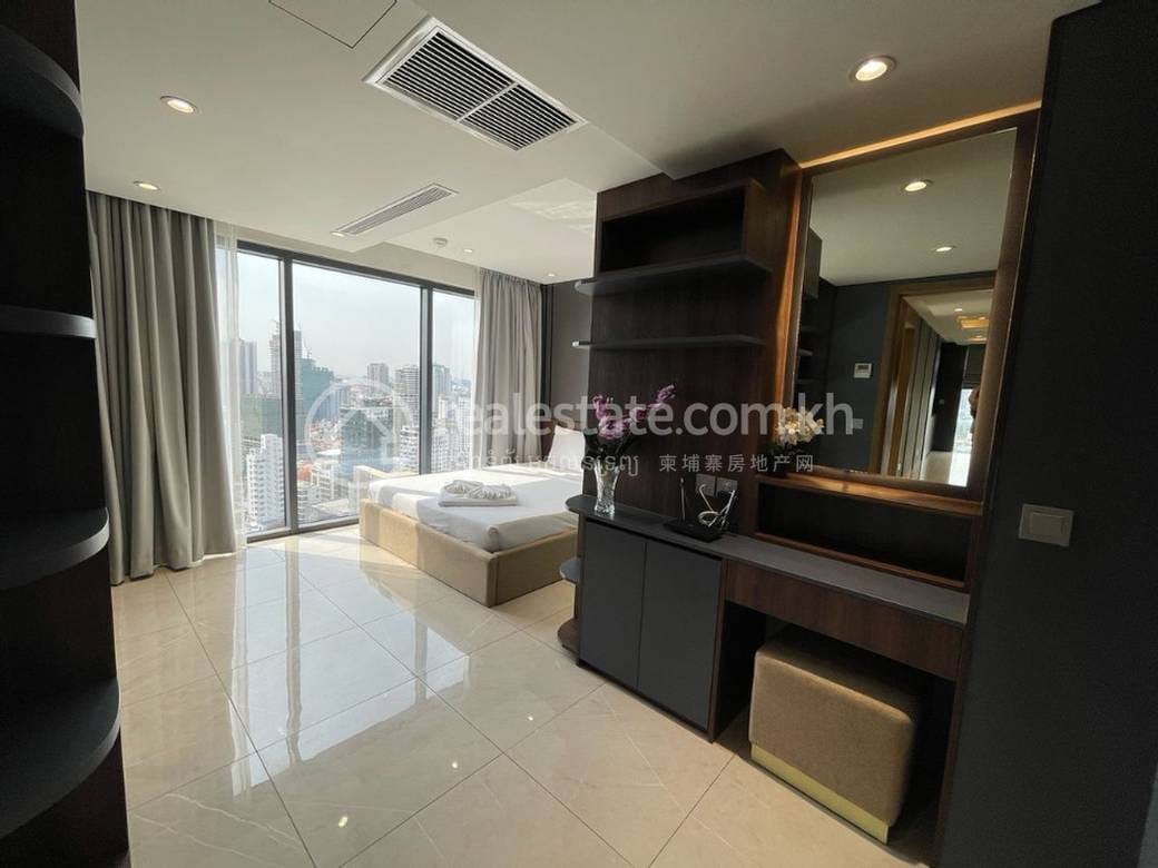 ខុនដូ សំរាប់លក់ នៅChamkarmon តម្លៃ $7,960,000