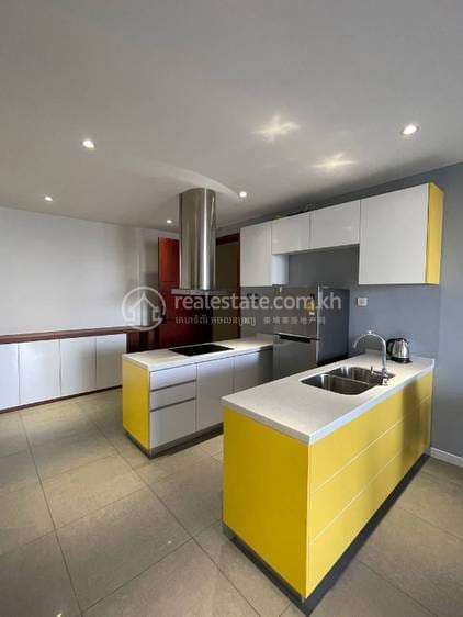 Chamkarmon Condo K pronájmu in Tonle Bassac Chamkarmon $1,750