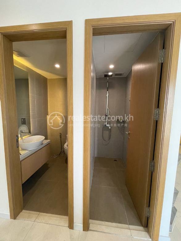 Chamkarmon Condo For Rent in Chamkarmon