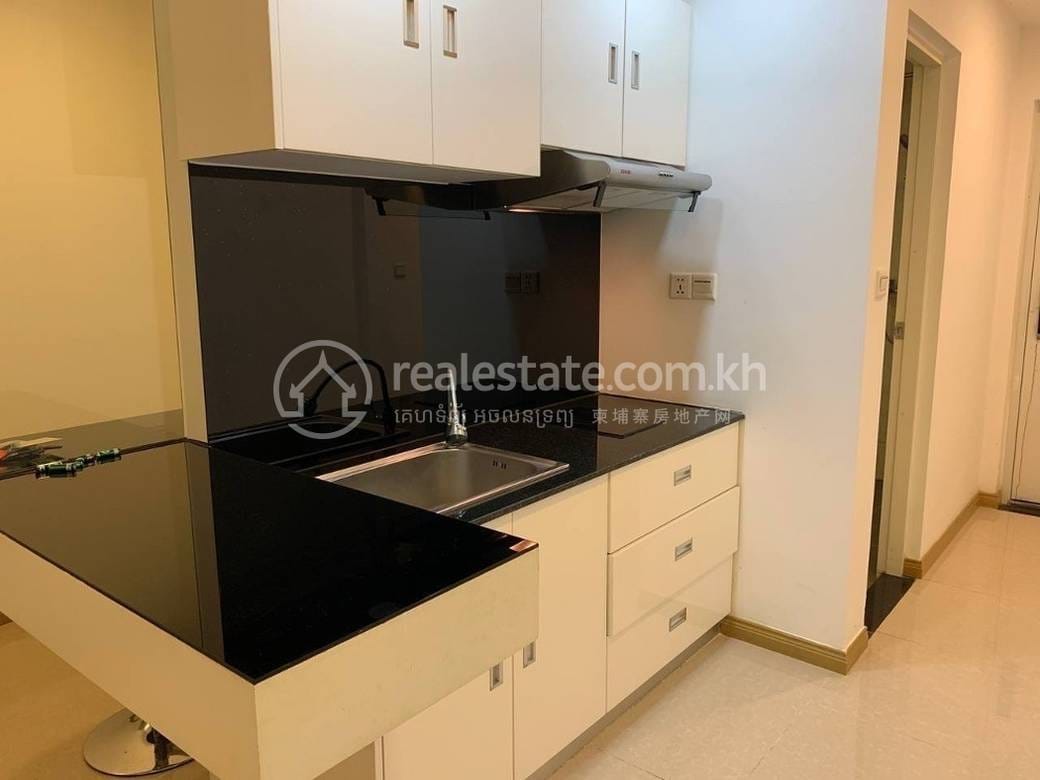 Chamkarmon Condo For Rent in Chamkarmon