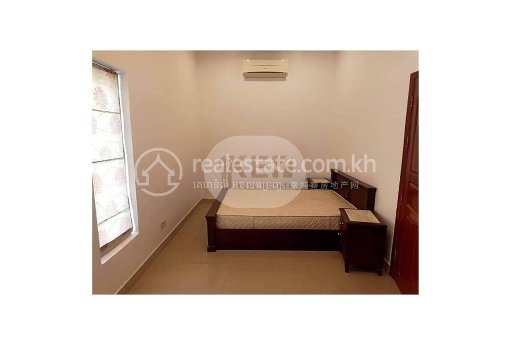 វីឡា សំរាប់ជួល នៅToul Kork តម្លៃ $1,800