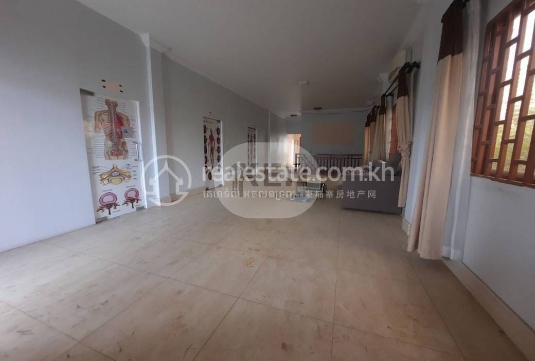 Chamkarmon套房出租，价格$3,000