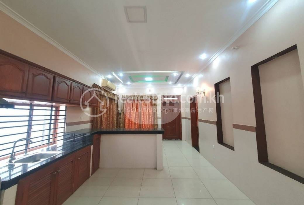 Shophouse K pronájmu in Boeung Trabek, Chamkarmon, Phnom Penh