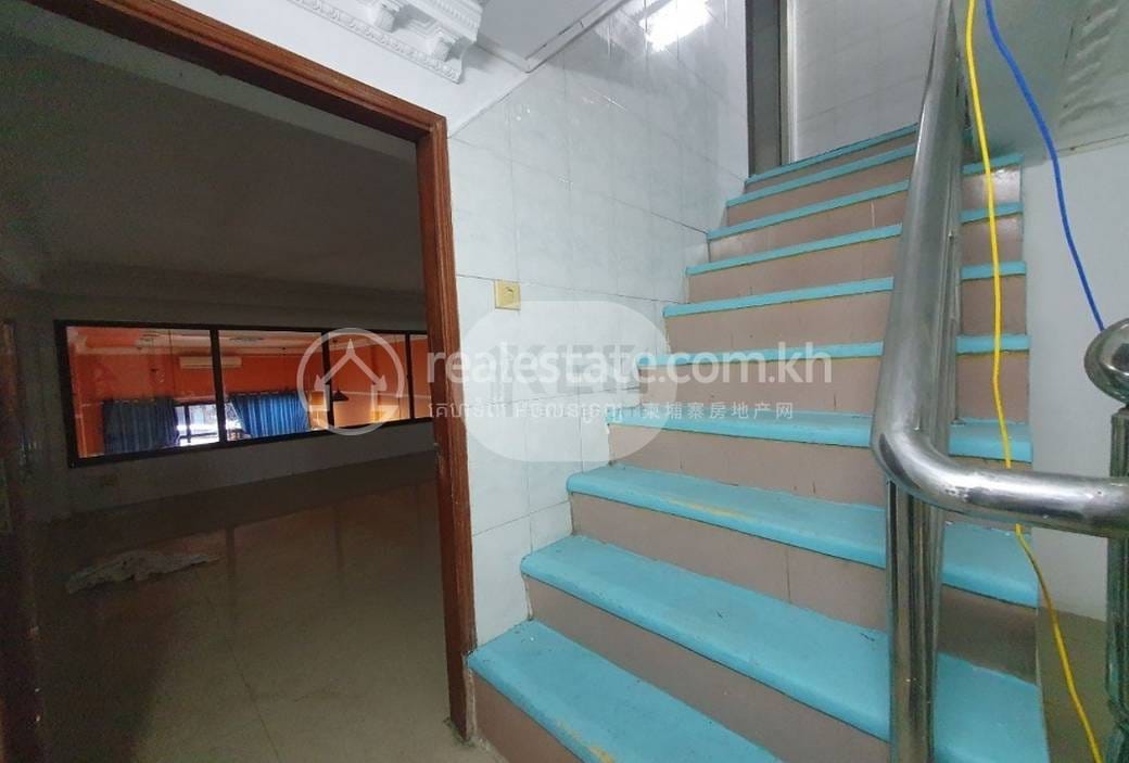 Boeng Reang Maison-boutique À louer à Boeng Reang
