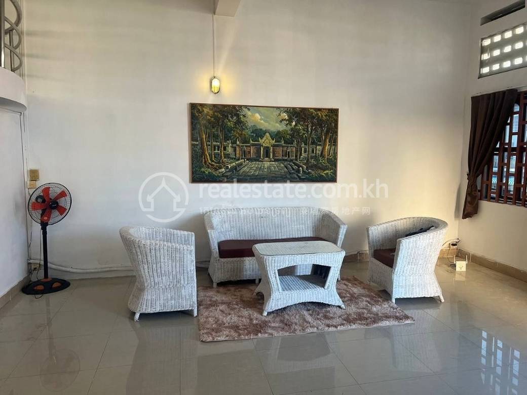 120 sqm Living Size Apartment For Rent in Daun Penh