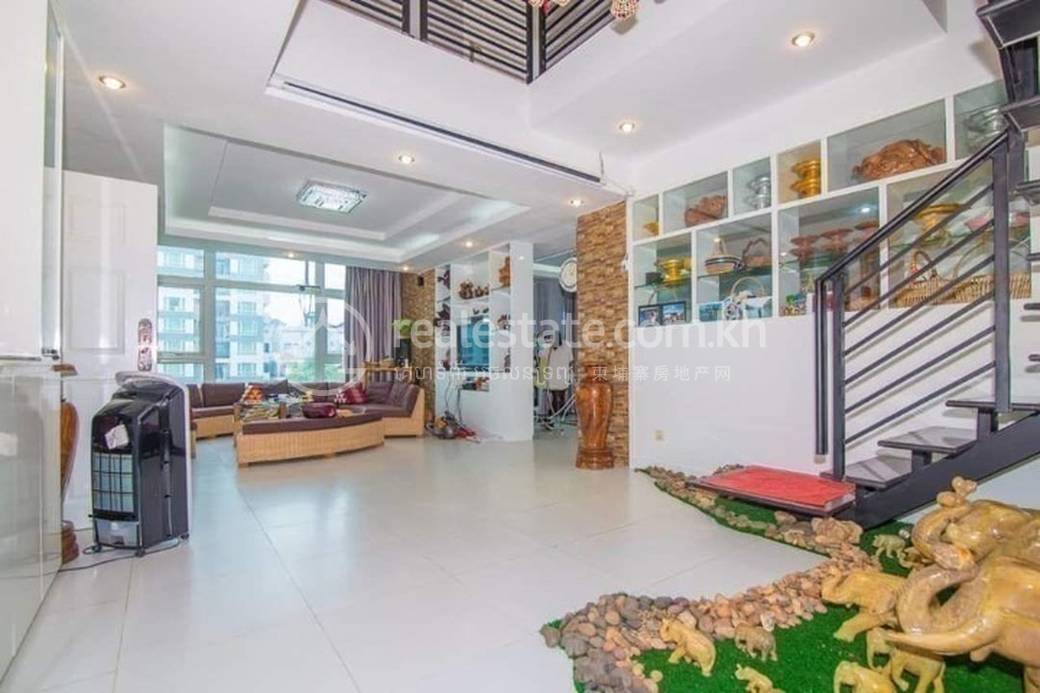 1,092 sqm Living Size Apartment For Rent in Boeng Keng Kang