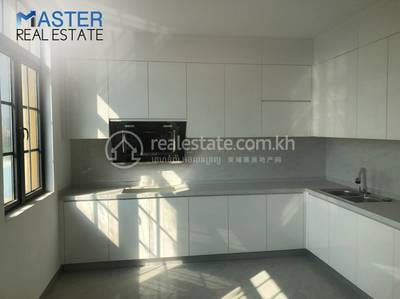 Meanchey459平方米使用面积店屋For Sale & Rent