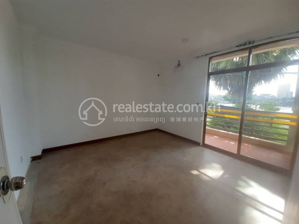 อาคาร For Sale & Rent ใน Chroy Changvar $3,000,000