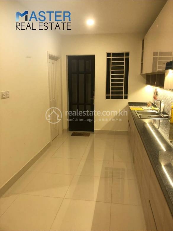 Dangkao270平方米使用面积双子别墅For Sale & Rent