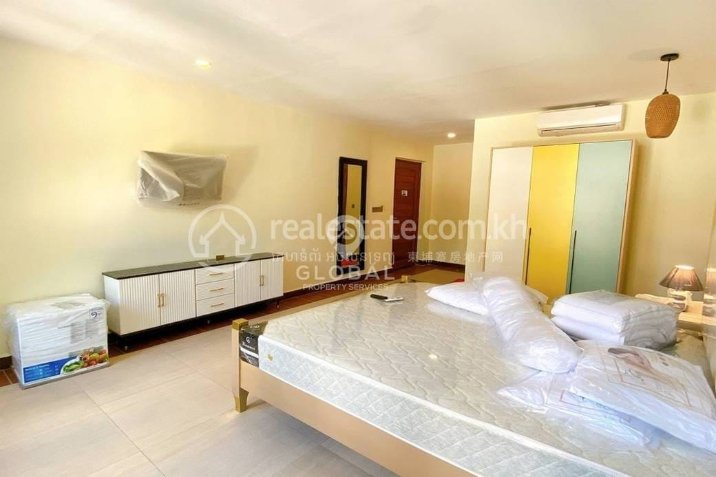សណ្ឋាគារ តម្លៃ $8,000