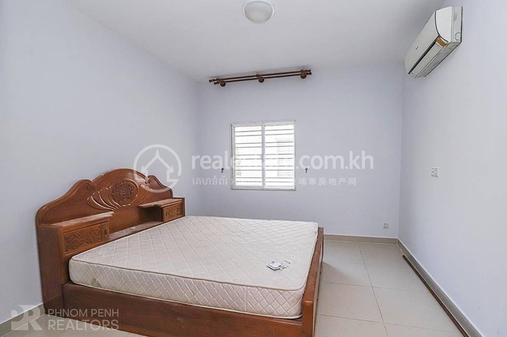 Krang Thnong Link House For Sale in Krang Thnong