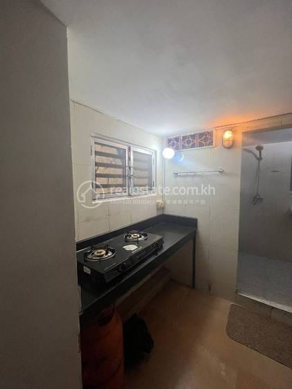 Phsar Chas Apartment For Rent in Phsar Chas