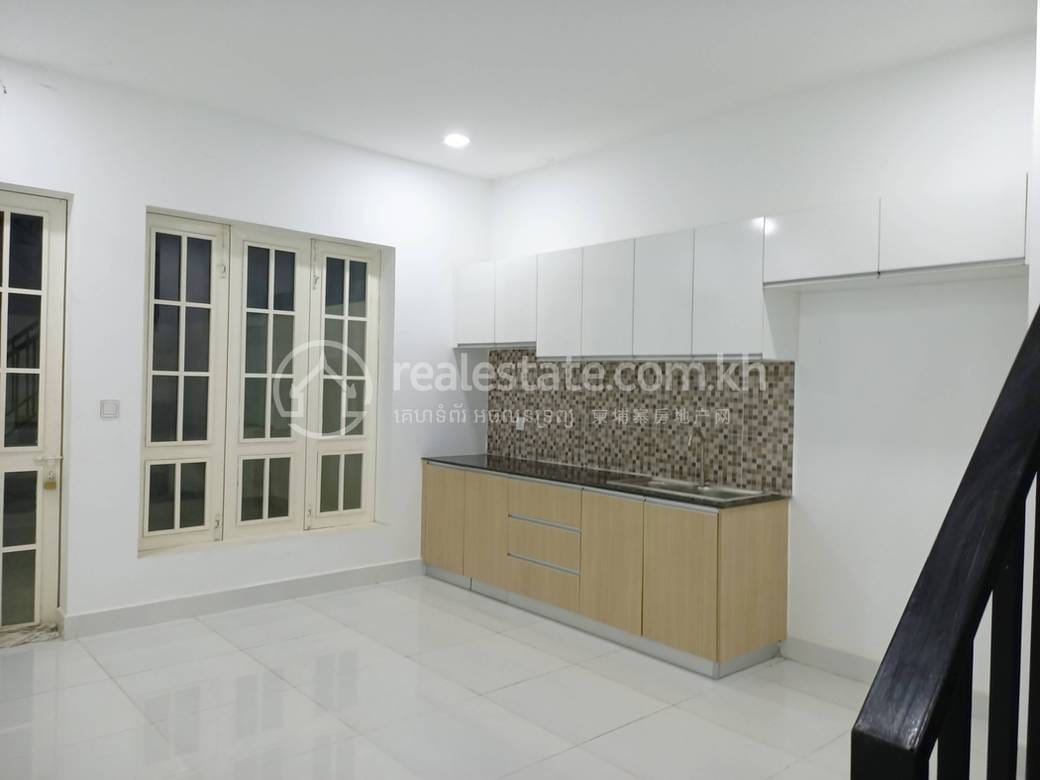 Borey Chea Ry | Vila For Sale & Rent with 1 Parking Space