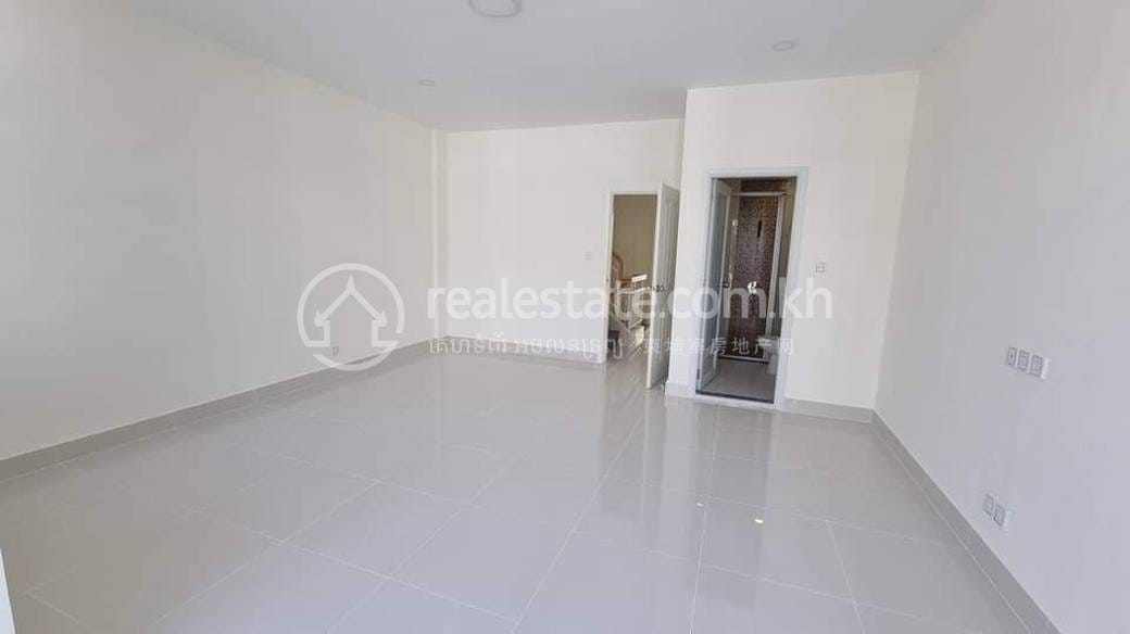 Cheung Aek Villa For Rent in Cheung Aek