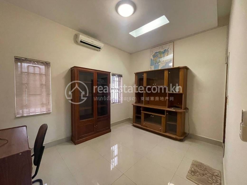 ផ្ទះល្វែង សំរាប់ជួល នៅMeanchey តម្លៃ $500