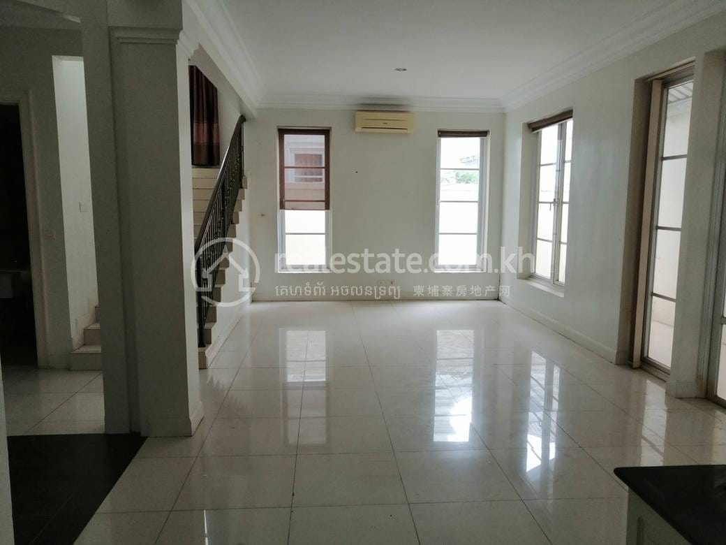 Grand Phnom Penh International City | Willa Na sprzedaż o powierzchni działki 300 m²