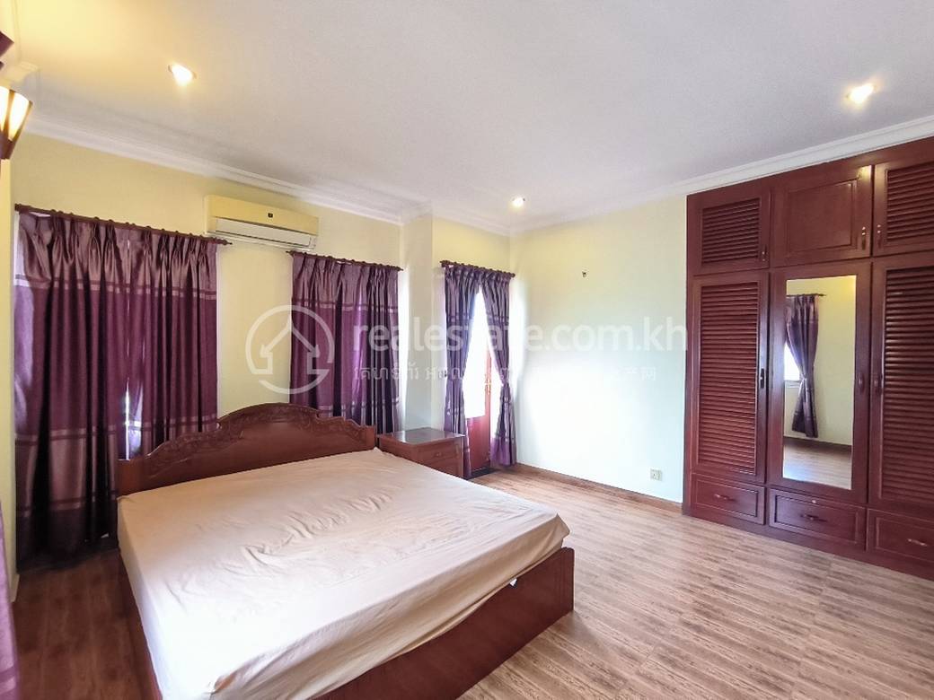 Apartment For Rent in Phsar Kandal I, Daun Penh, Phnom Penh