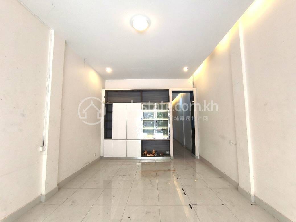 House and lot For Sale & Rent in Chbar Ampov $210,000
