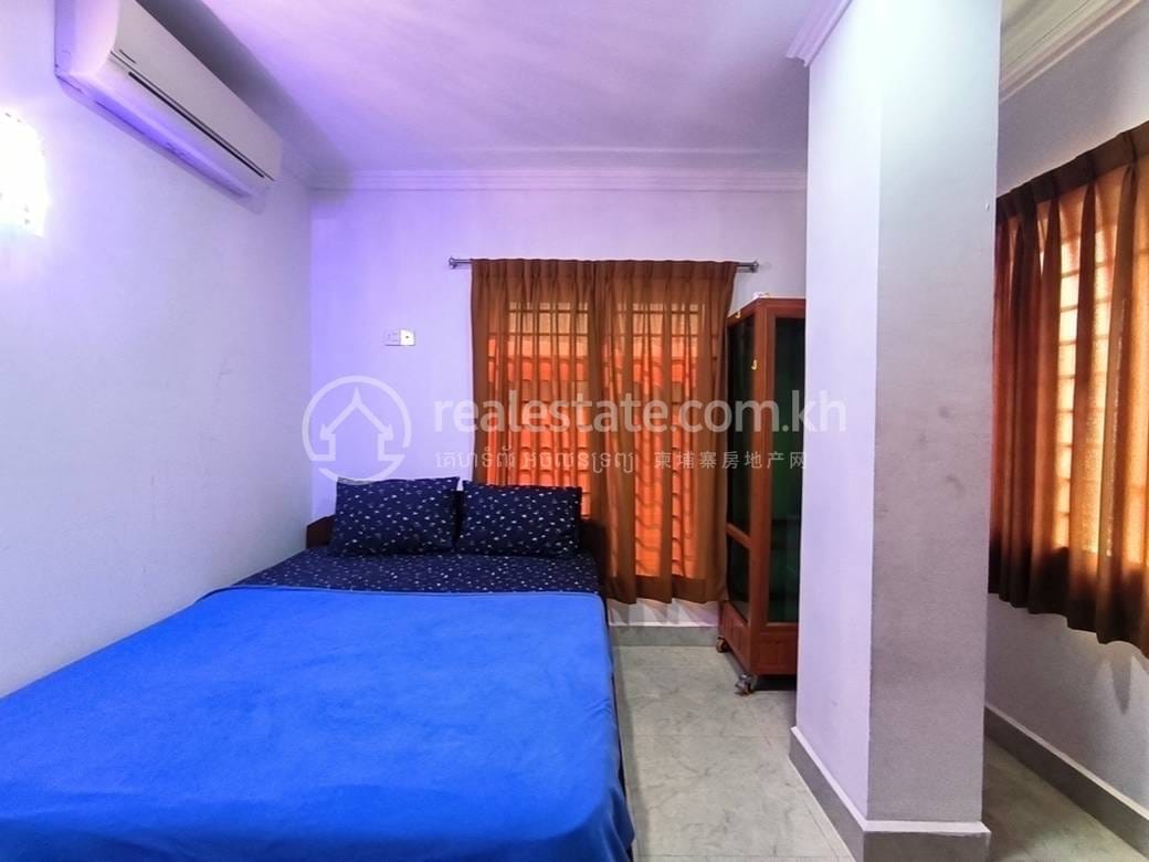 អាផាតមិន សំរាប់ជួល នៅToul Kork តម្លៃ $300