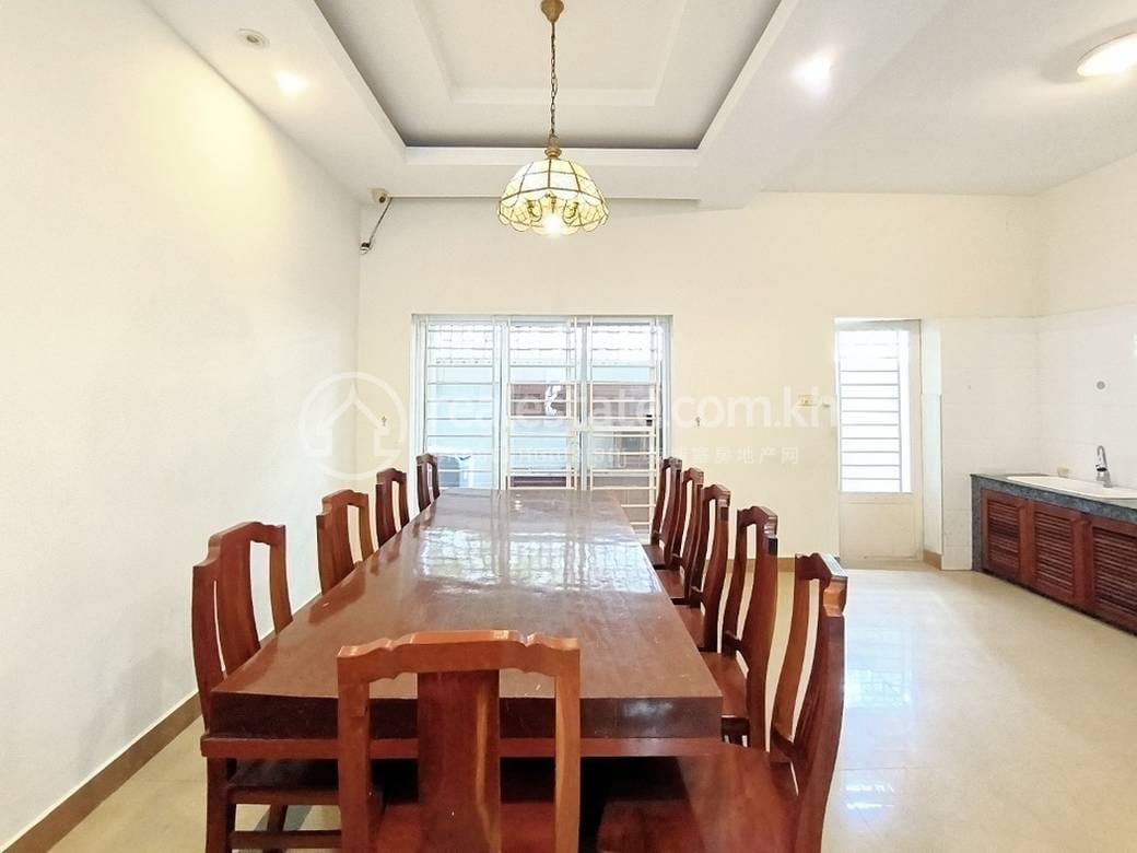 Borey Peng Huoth: The Star Platinum | Dvojvila K pronájmu in Chbar Ampov $1,200
