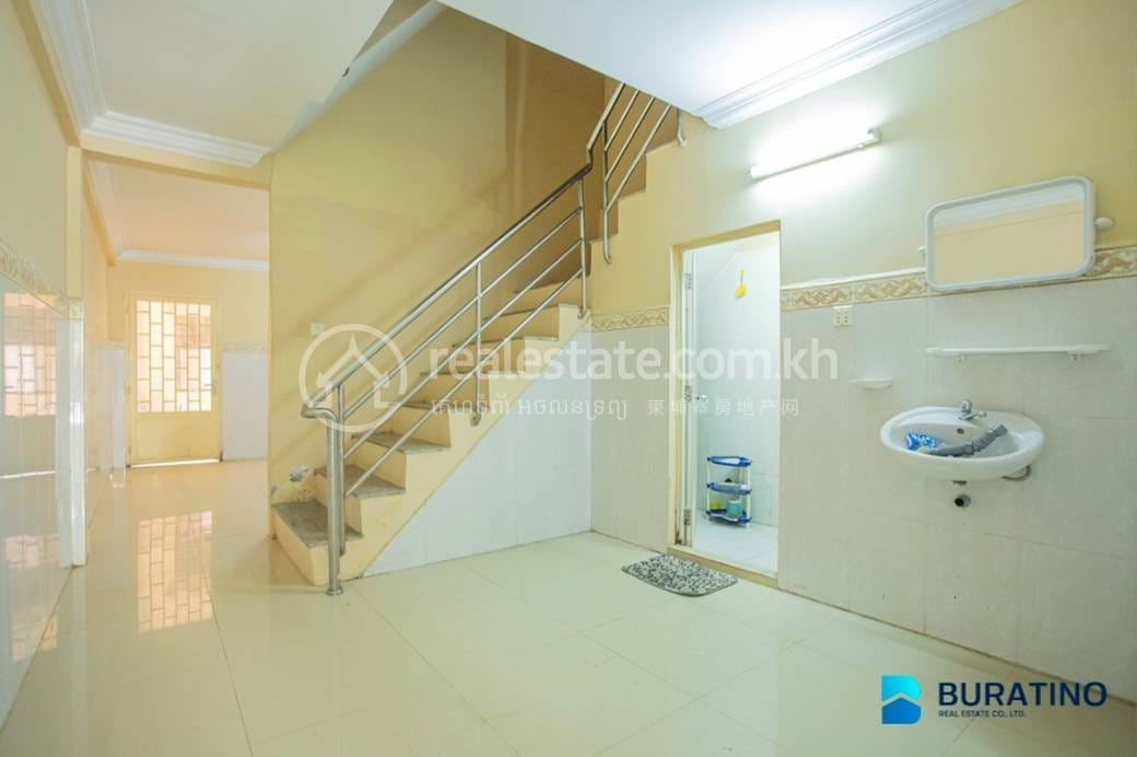 House and lot สำหรับขาย ใน, ตร៉ាเปียงกระซัง, โปร์แซนเจย, พนมเปญ