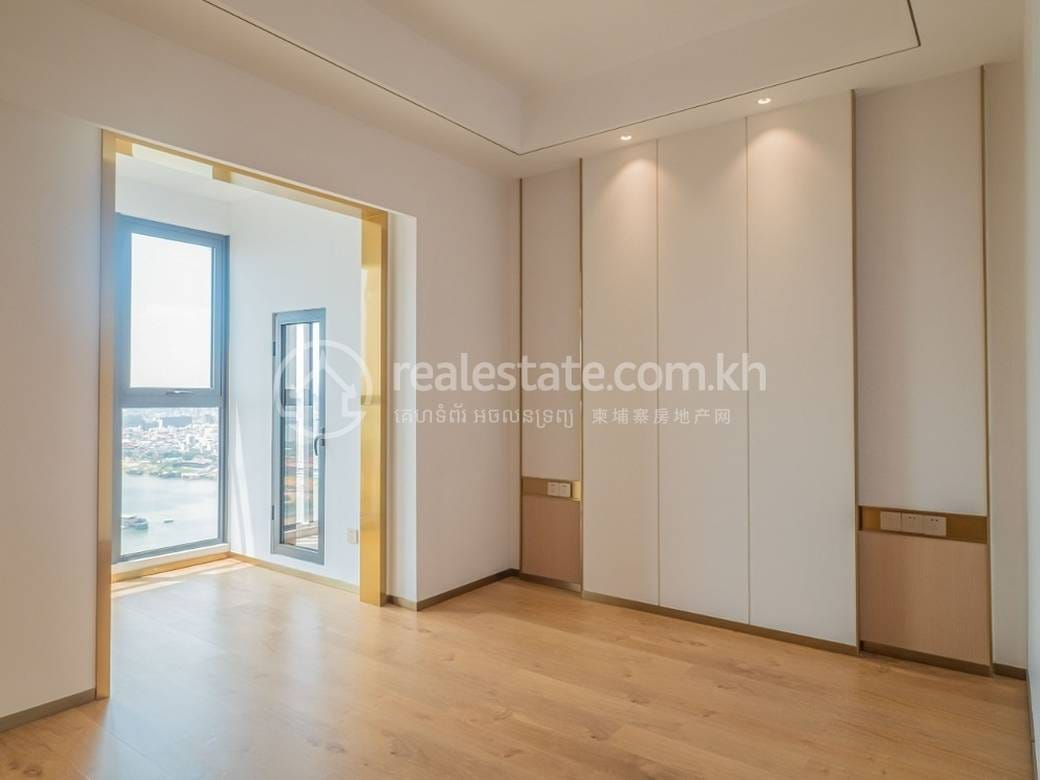 Wealth Mansion | Chroy Changvar Condo For Sale in Chroy Changvar