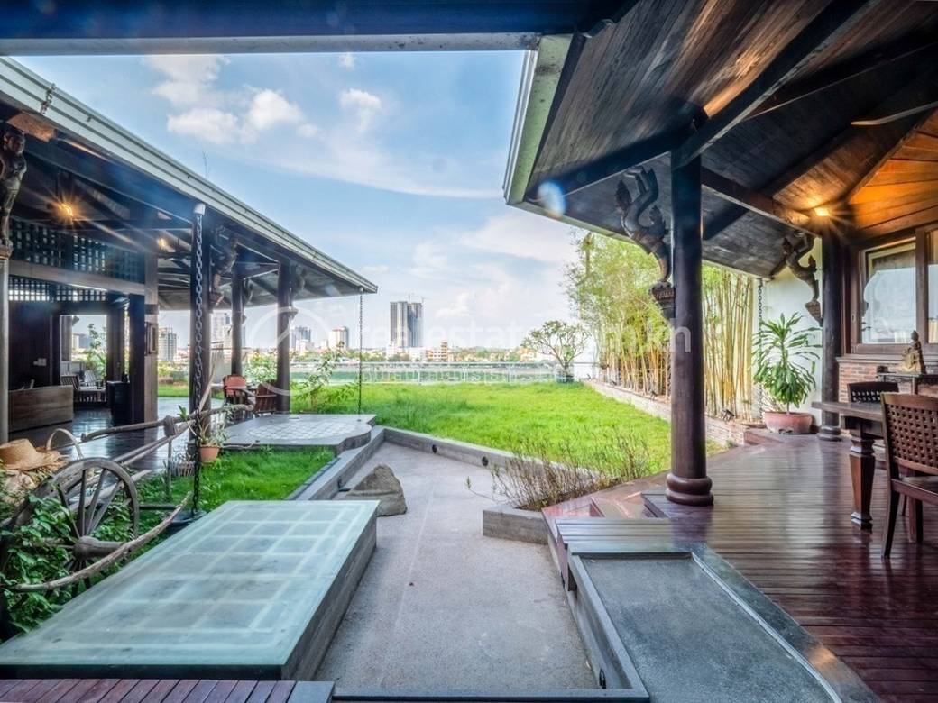 Penthouse K pronájmu in Daun Penh $4,200