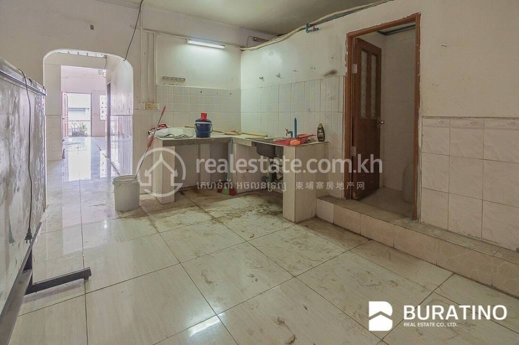 Ou Ruessei 1House and lot出售，位于Ou Ruessei 1