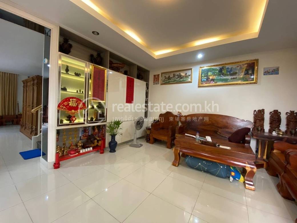 Chbar Ampov别墅出租，价格$1,800