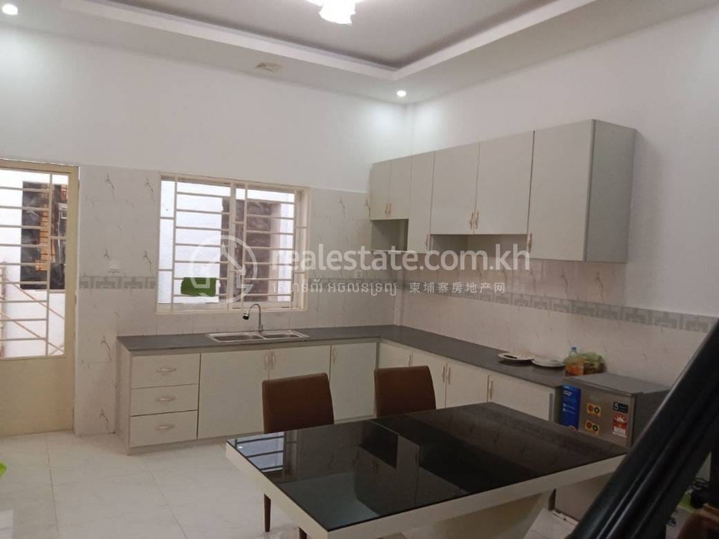 Por Sen Chey Shophouse For Sale in Por Sen Chey