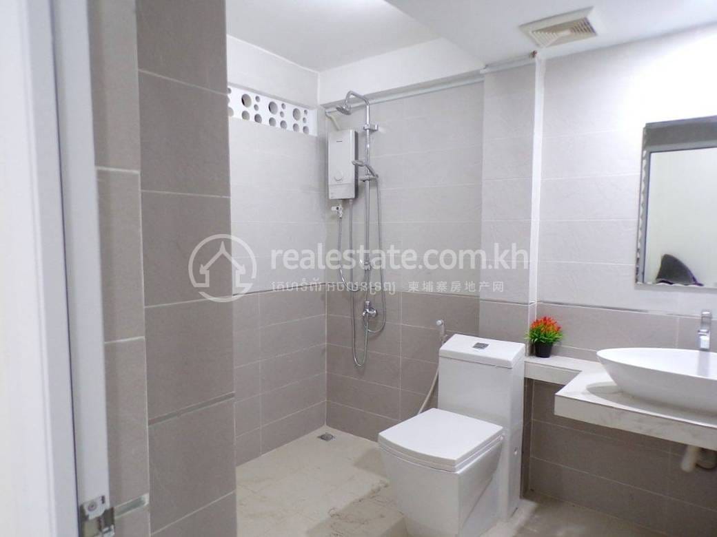 Apartment For Rent with 1 Parking Space