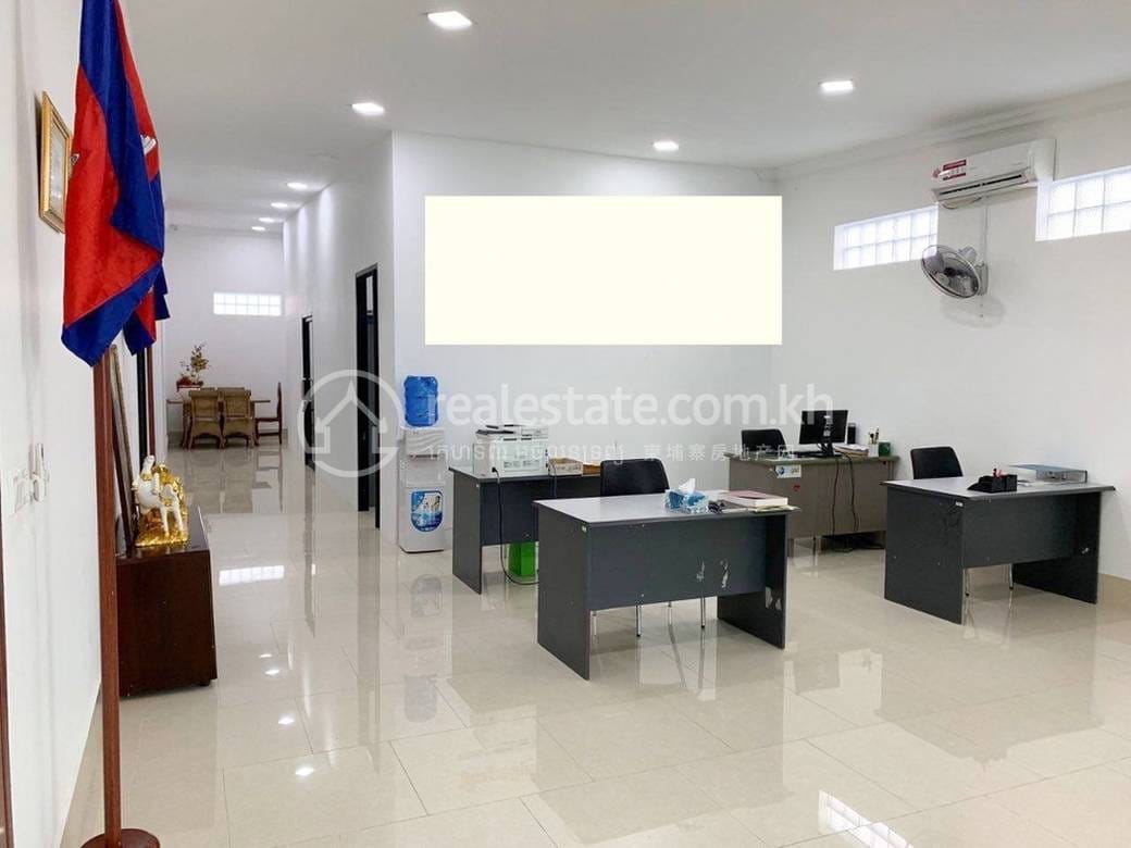 ការិយាល័យ សំរាប់ជួល នៅToul Kork តម្លៃ $3,000