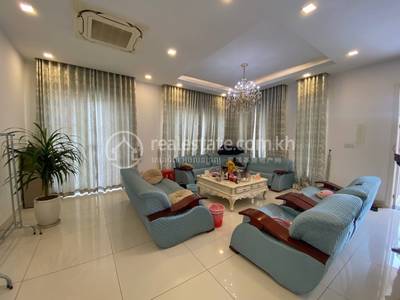 Villa For Rent in Phnom Penh Thmey, Sen Sok, Phnom Penh