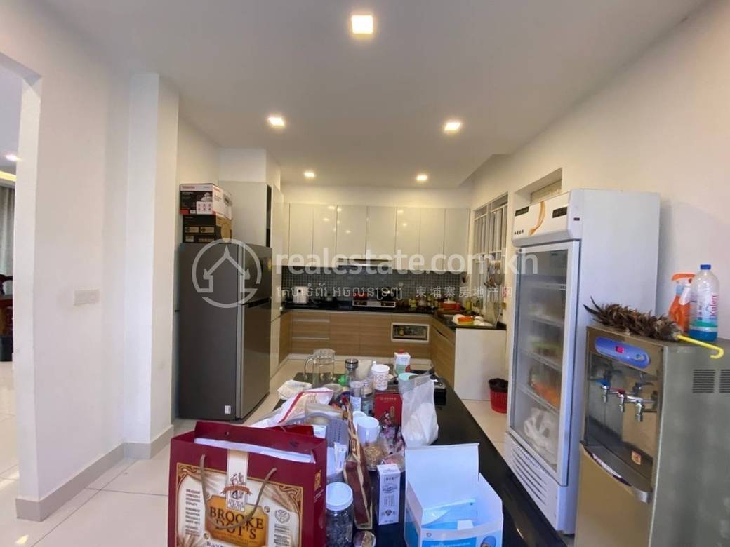 Phnom Penh Thmey Villa For Rent in Phnom Penh Thmey