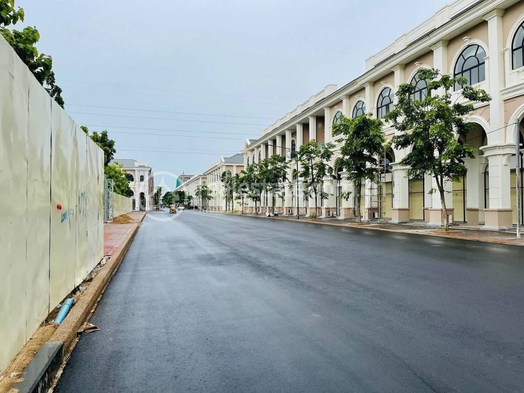 $1,000 Shophouse